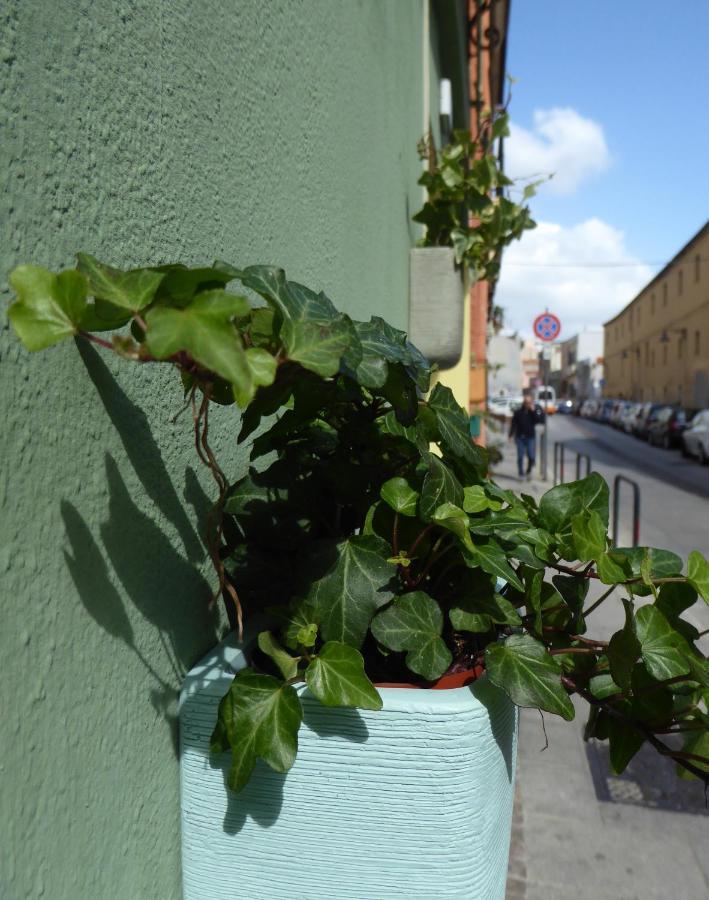I Giganti Apartment Каляри Екстериор снимка