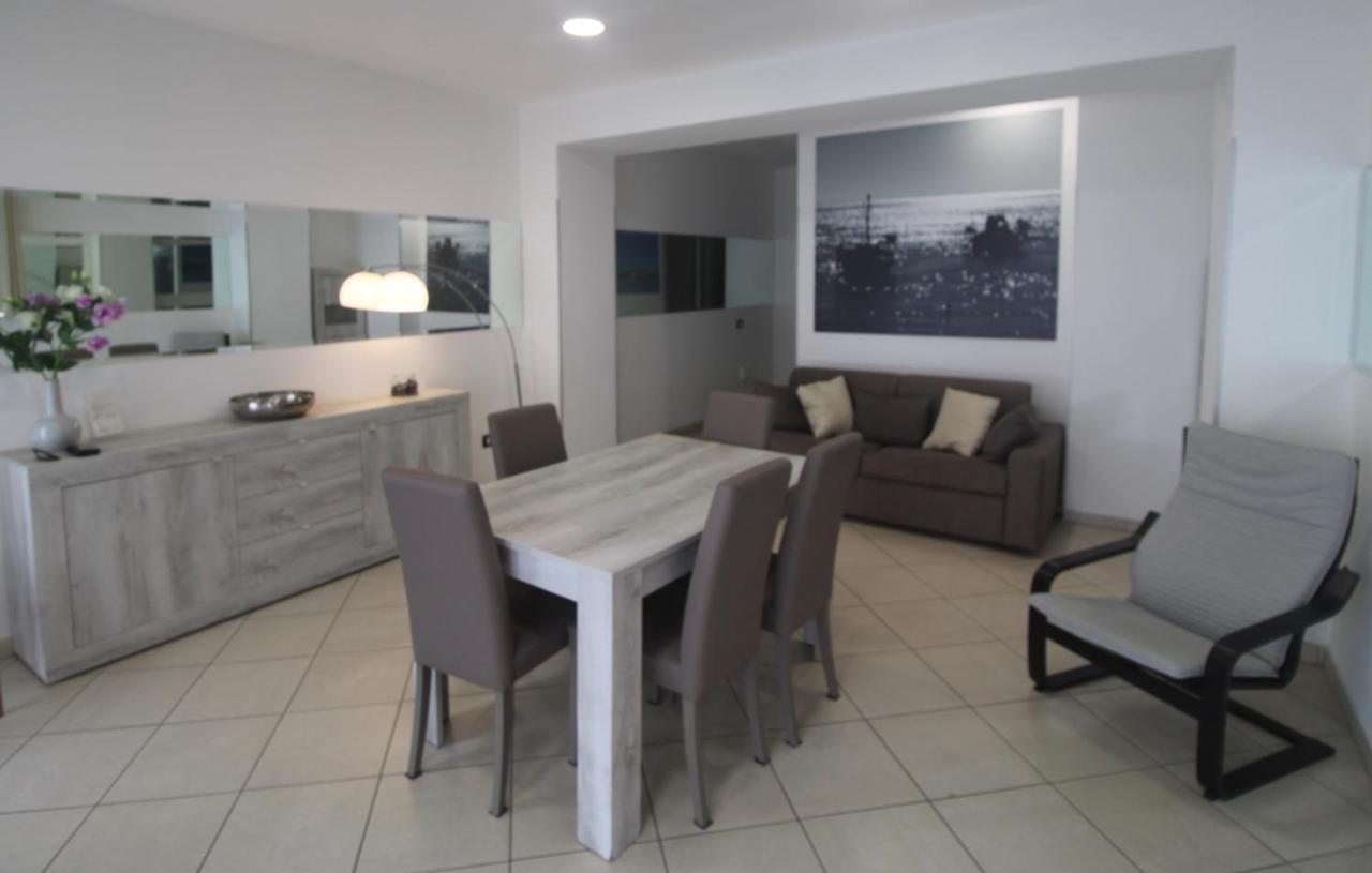I Giganti Apartment Каляри Екстериор снимка