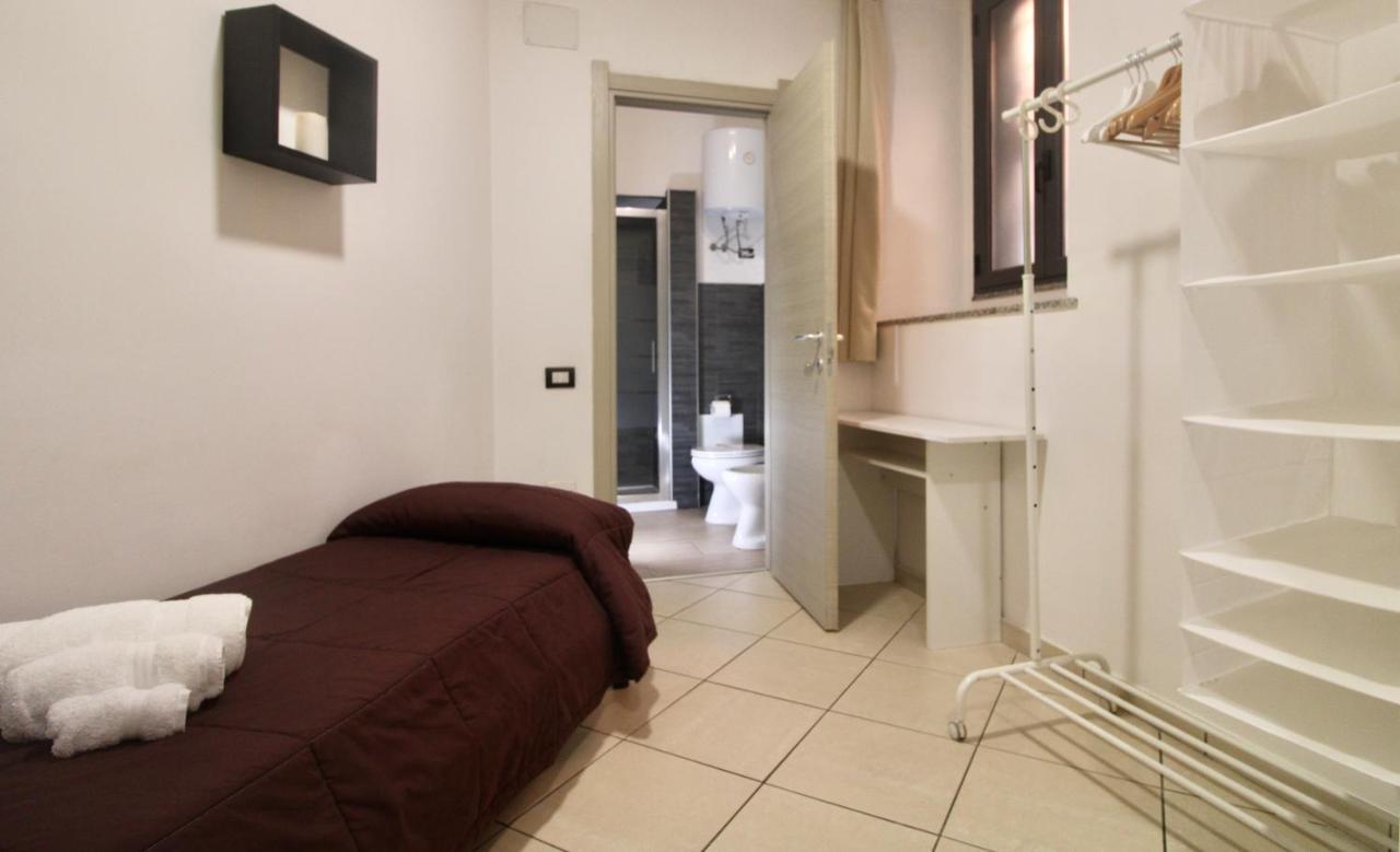 I Giganti Apartment Каляри Екстериор снимка
